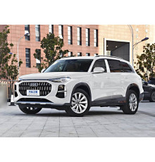 Автомобиль Audi Q6 2025