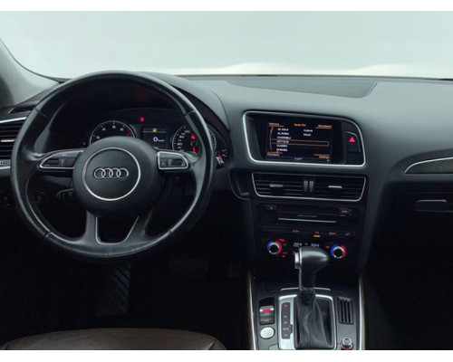 Автомобиль Audi Q5 TFSI