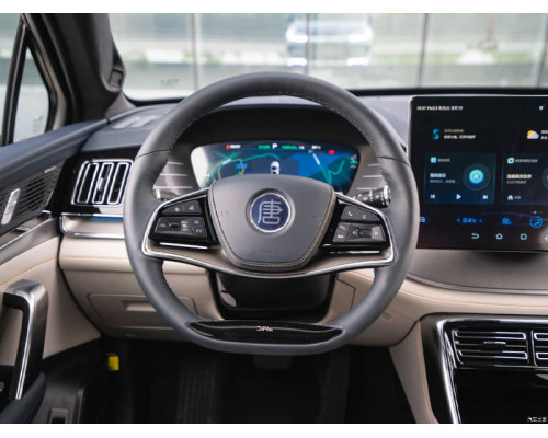 Электромобиль  BYD TANG L 2025