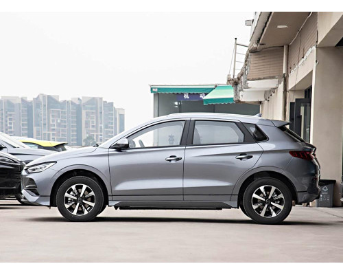 BYD E2