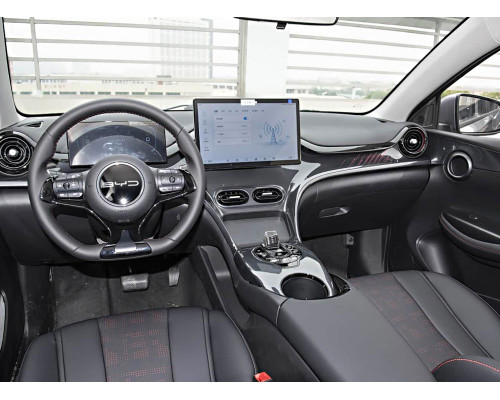 BYD E2