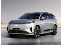 В марте 2025 года Dongfeng презентовал обновленный eπ 008