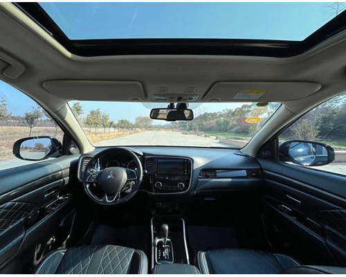 Mitsubishi Outlander 2021